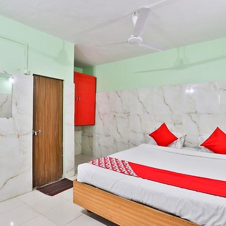 Oyo 24833 Hotel Silver Daman Ngoại thất bức ảnh