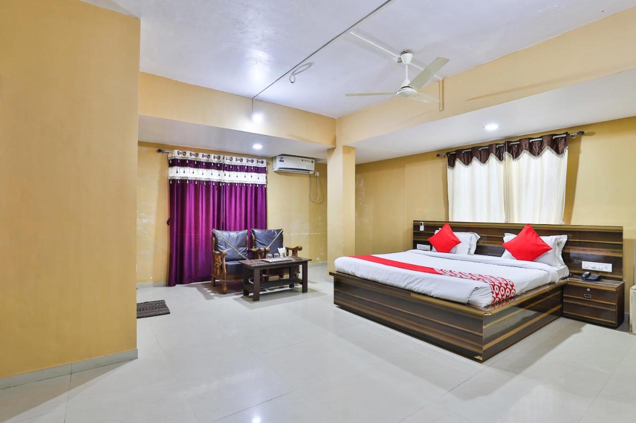 Oyo 24833 Hotel Silver Daman Ngoại thất bức ảnh