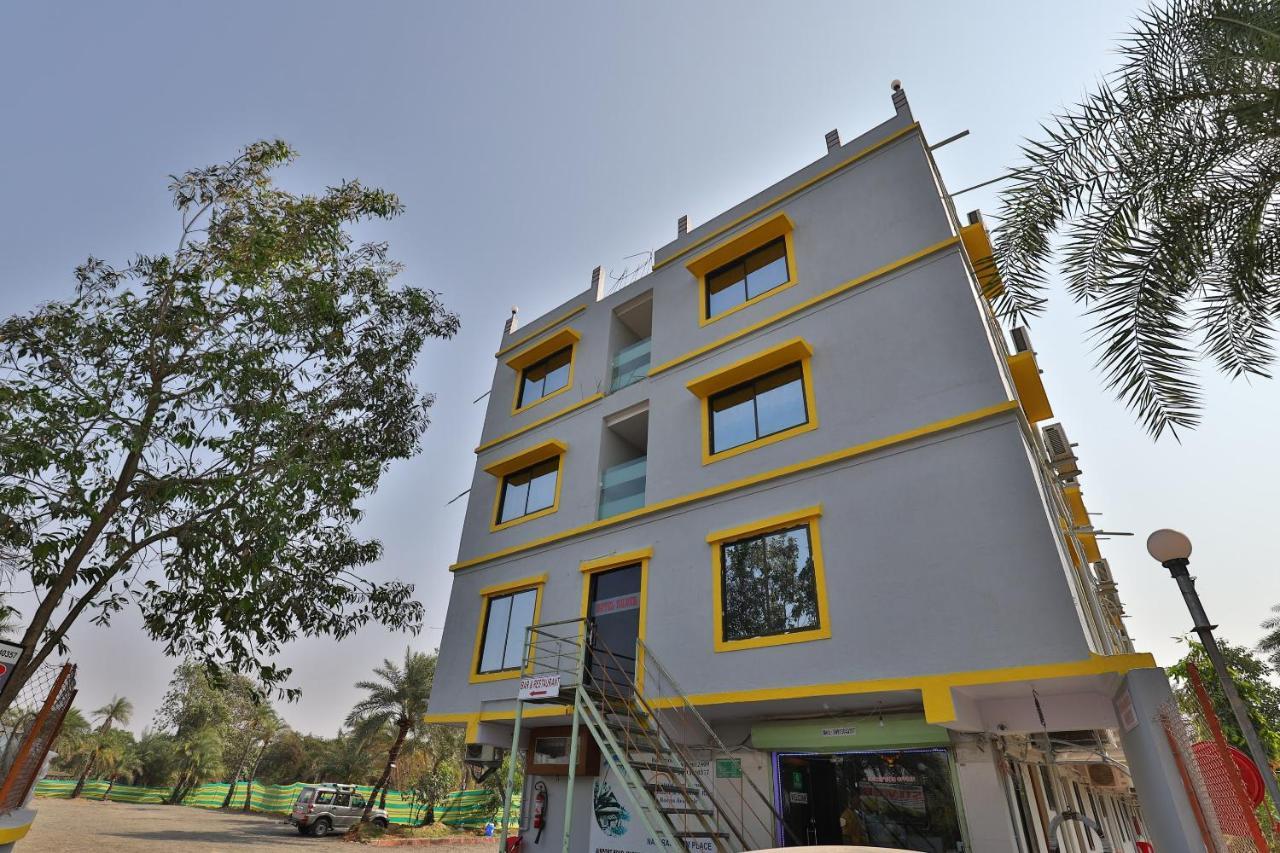 Oyo 24833 Hotel Silver Daman Ngoại thất bức ảnh