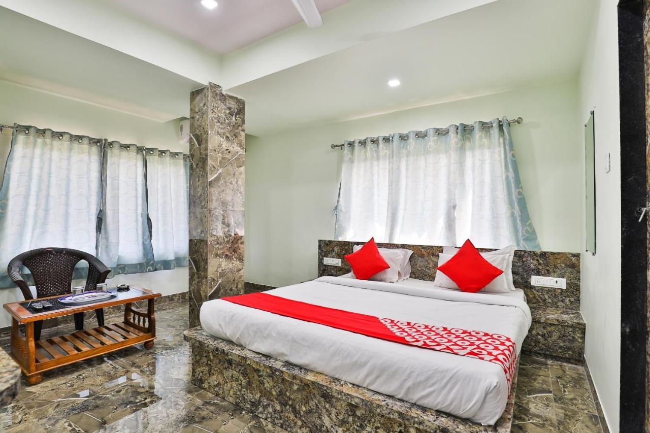 Oyo 24833 Hotel Silver Daman Ngoại thất bức ảnh
