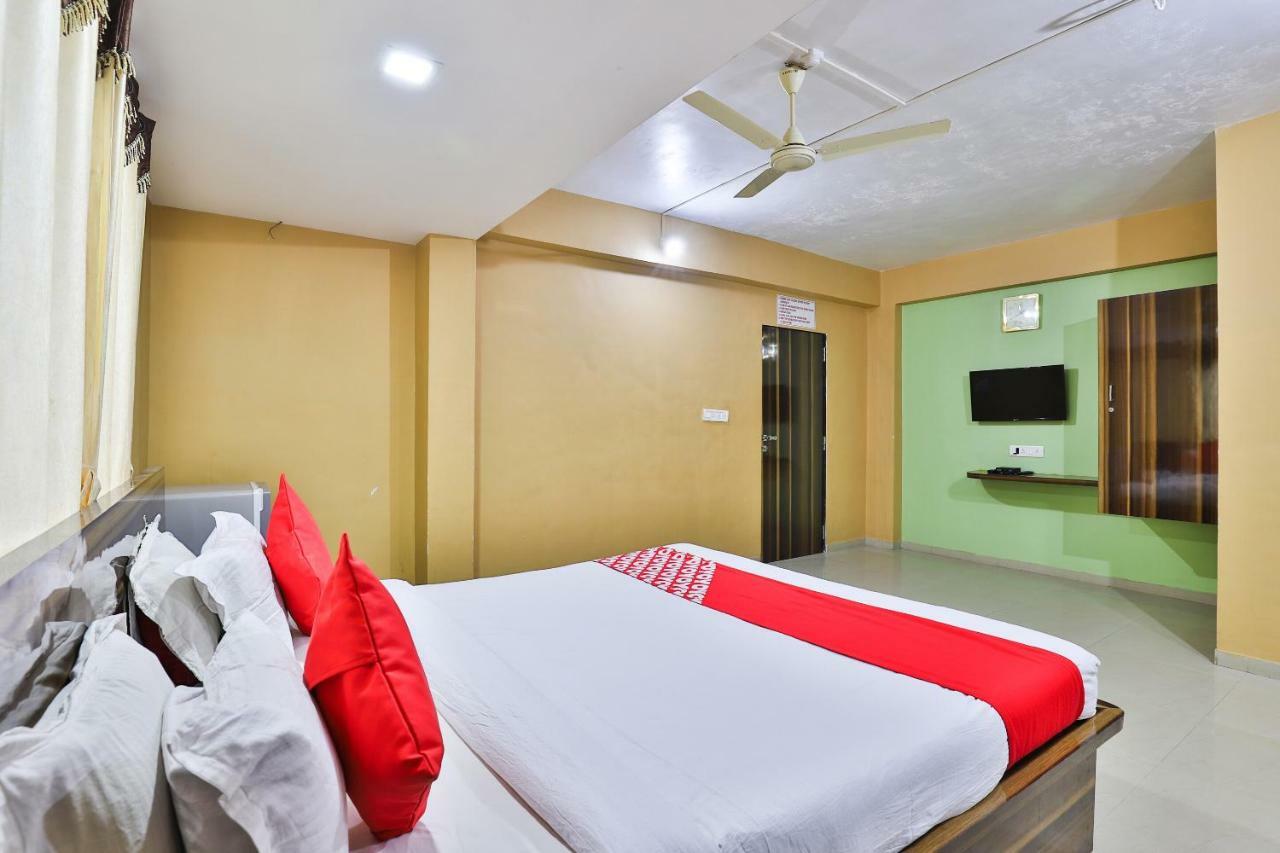 Oyo 24833 Hotel Silver Daman Ngoại thất bức ảnh